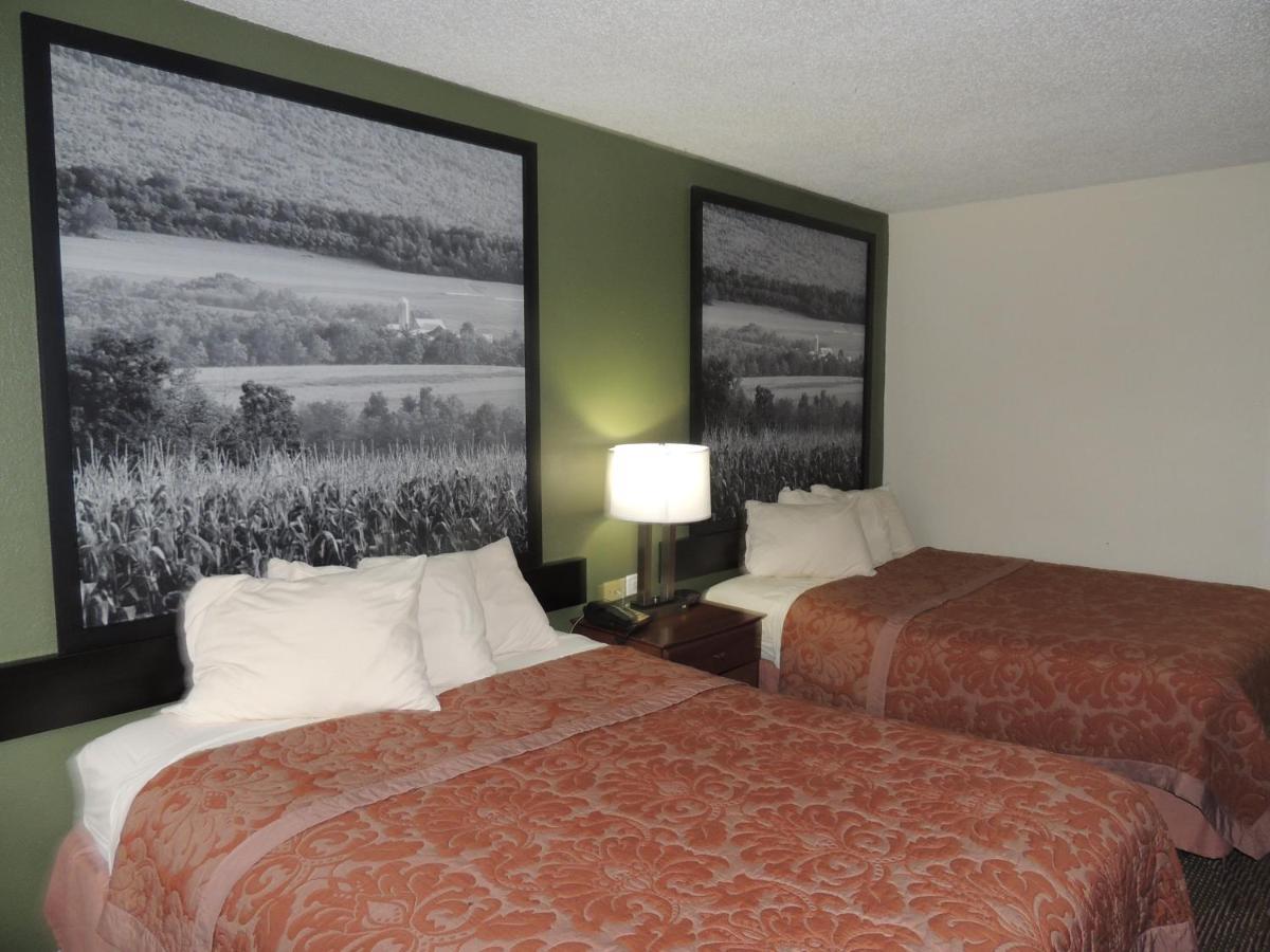 Super 8 By Wyndham Mifflinville Near Bloomsburg Exterior photo