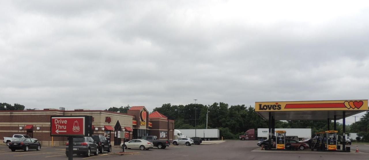 Super 8 By Wyndham Mifflinville Near Bloomsburg Exterior photo
