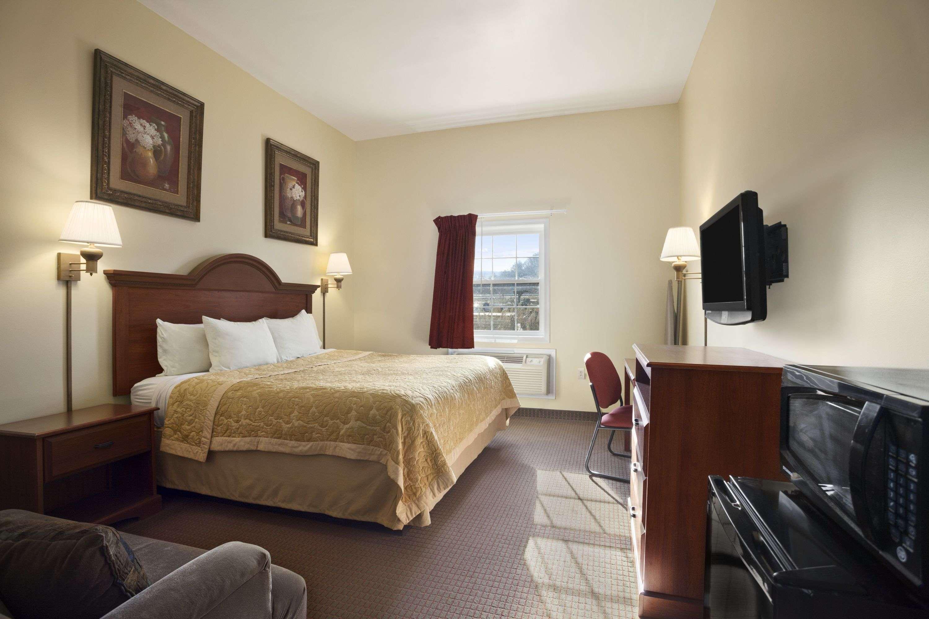 Super 8 By Wyndham Mifflinville Near Bloomsburg Exterior photo