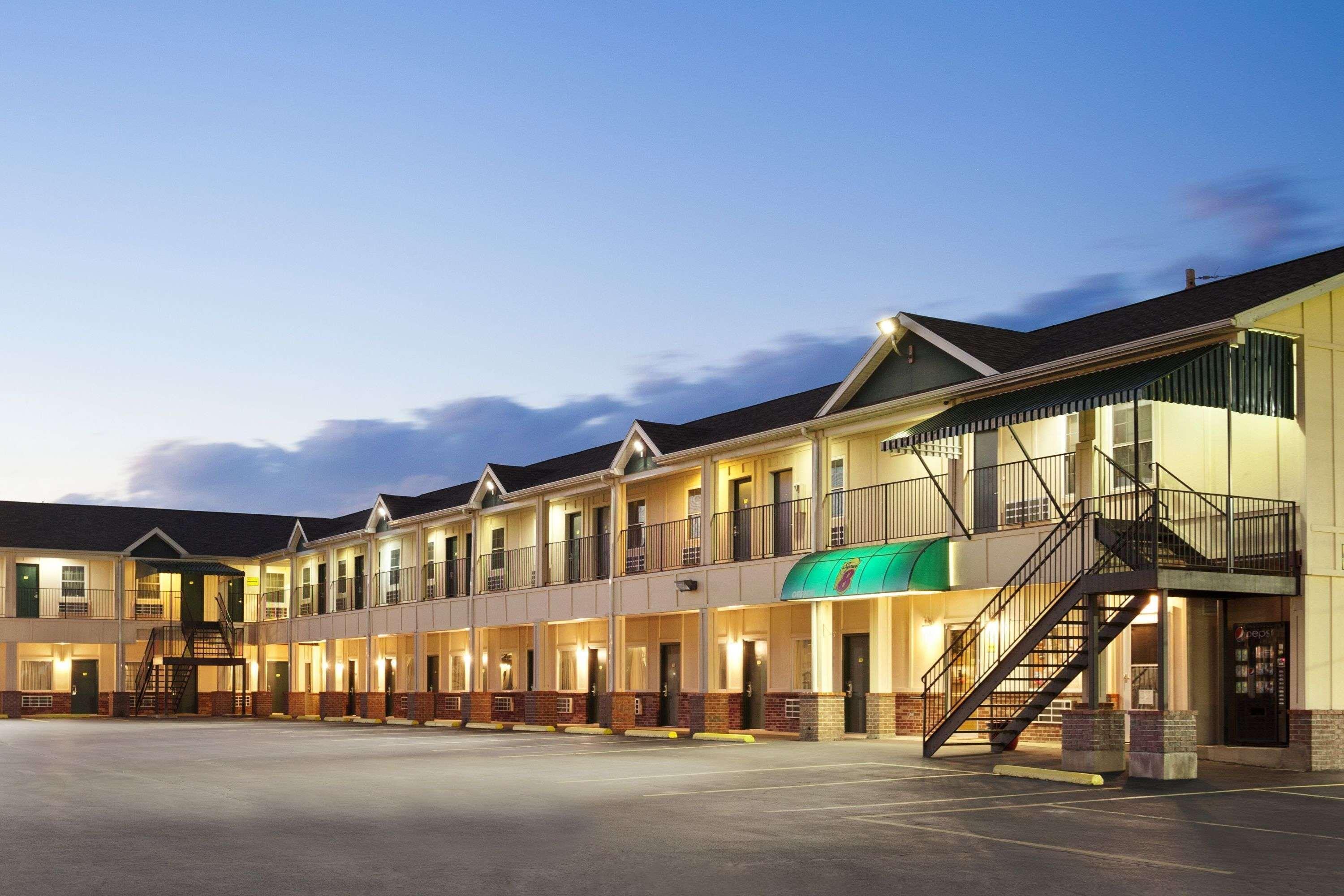 Super 8 By Wyndham Mifflinville Near Bloomsburg Exterior photo