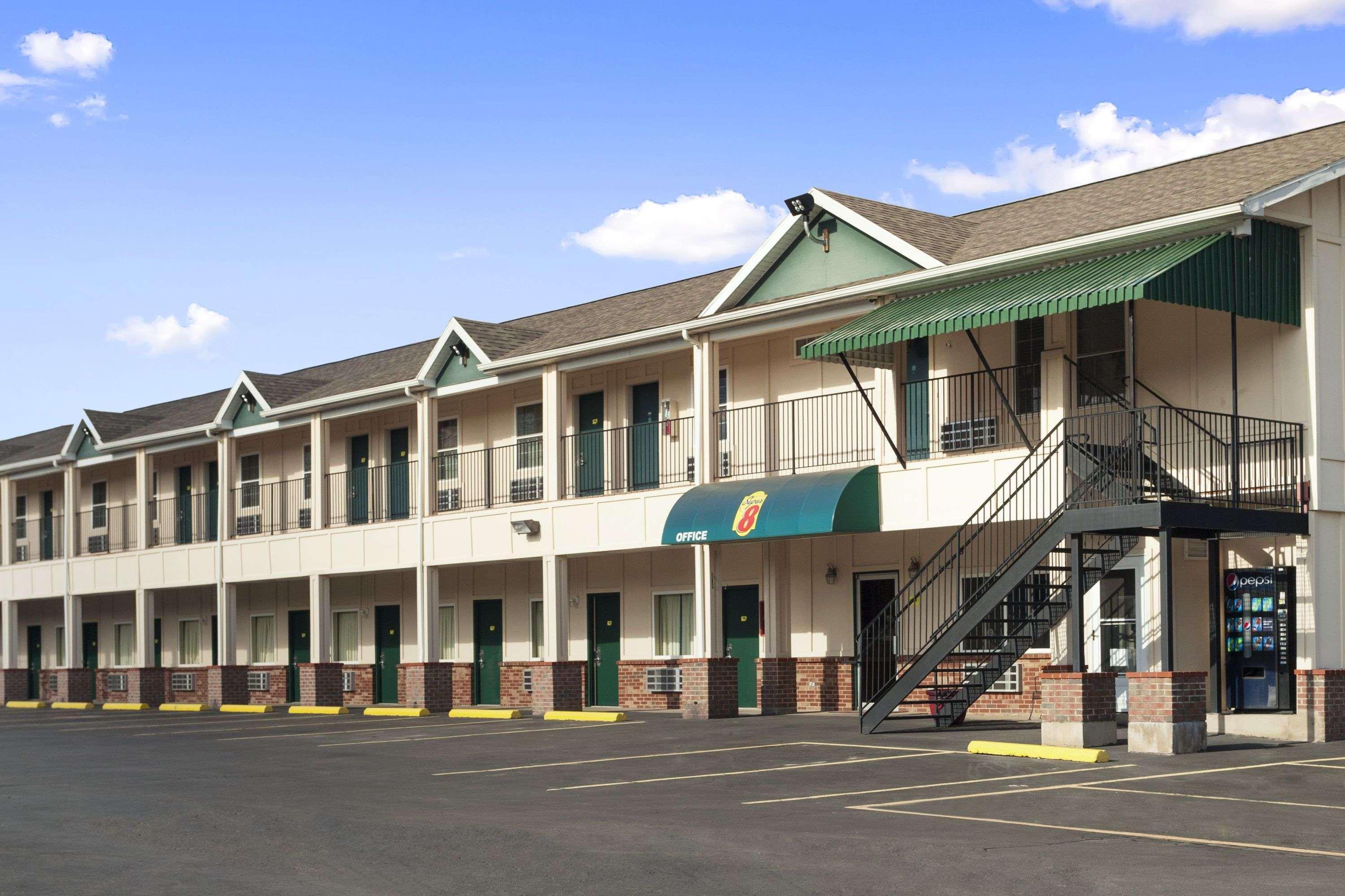 Super 8 By Wyndham Mifflinville Near Bloomsburg Exterior photo